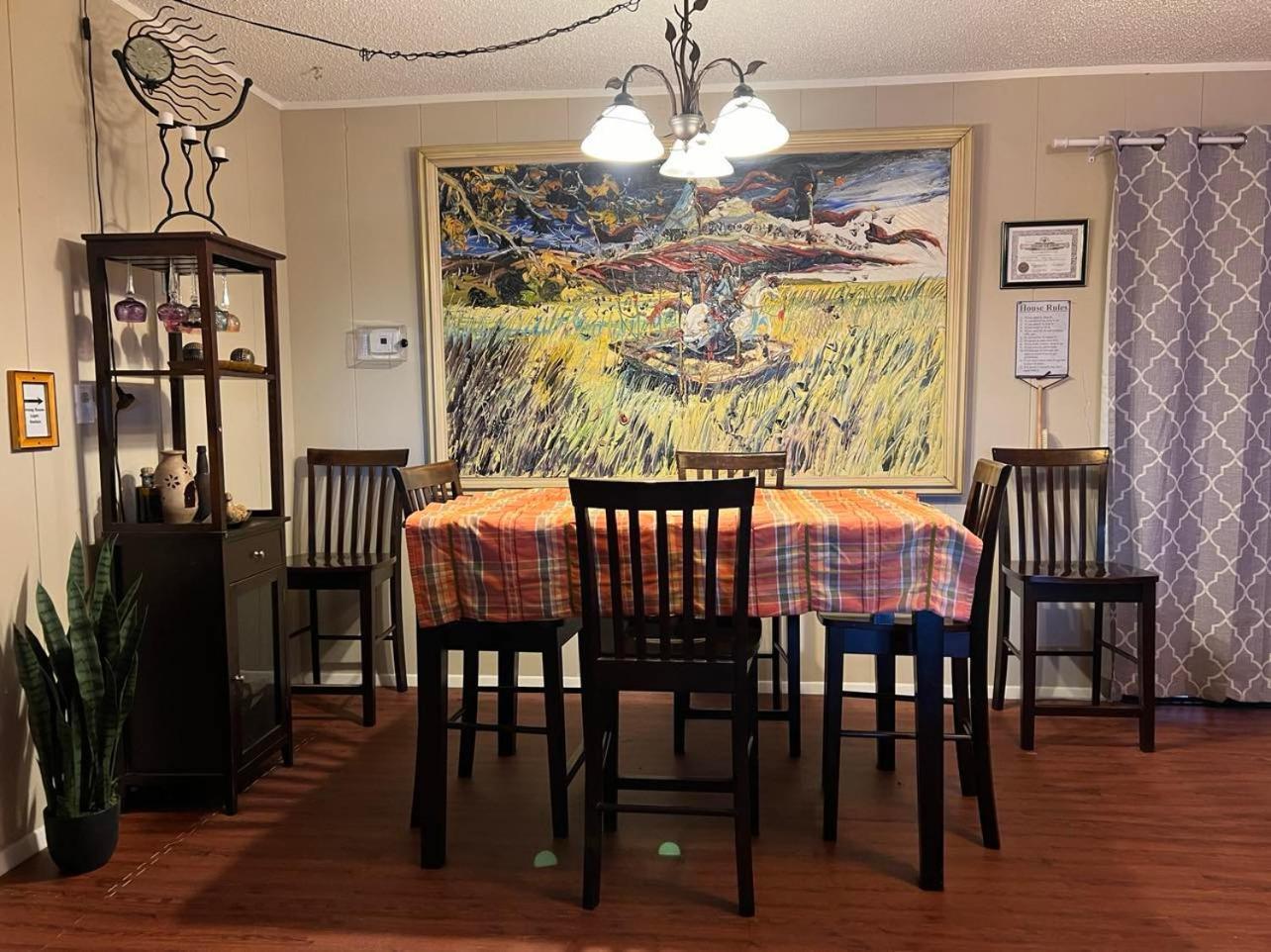 Hole In The Wall Getaway - Usa Mexico Border Bed And Breakfast Columbus 외부 사진