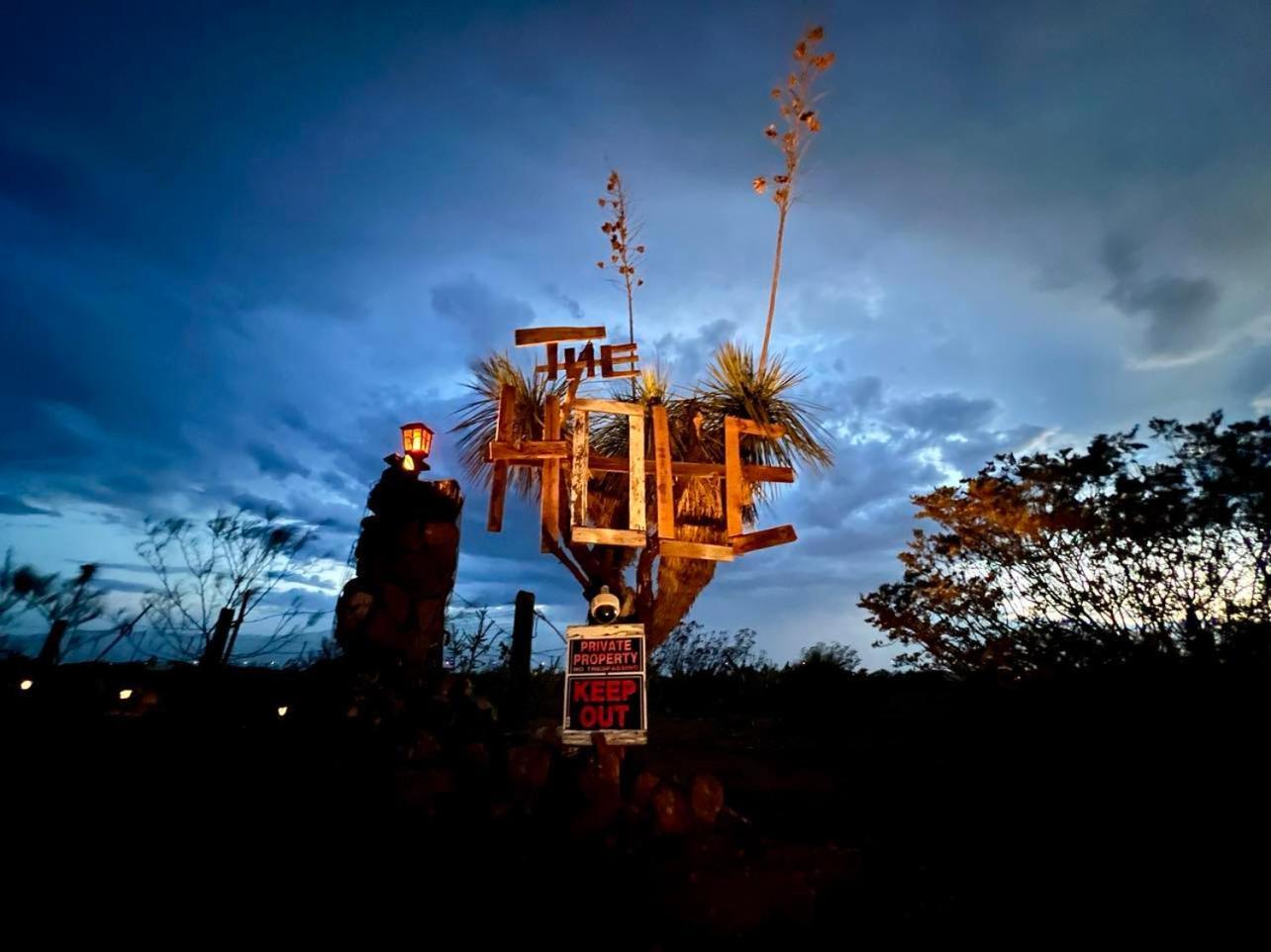 Hole In The Wall Getaway - Usa Mexico Border Bed And Breakfast Columbus 외부 사진